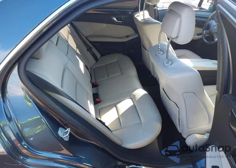 2011 Mercedes-Benz E 350 4Matic z USA, uszkodzony, nr VIN WDDHF8HB9BA344161